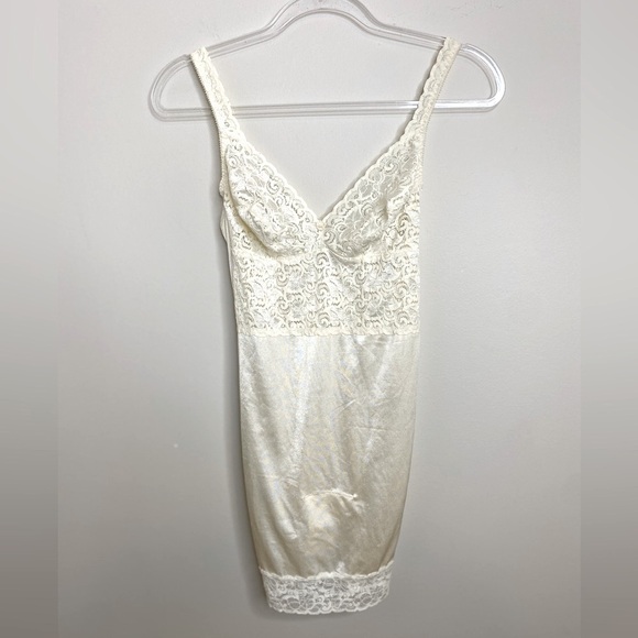 Victoria's Secret Other - Vintage 1970s Victoria's Secret White Lace Bridal Shapewear Slip Union Made Sz L
